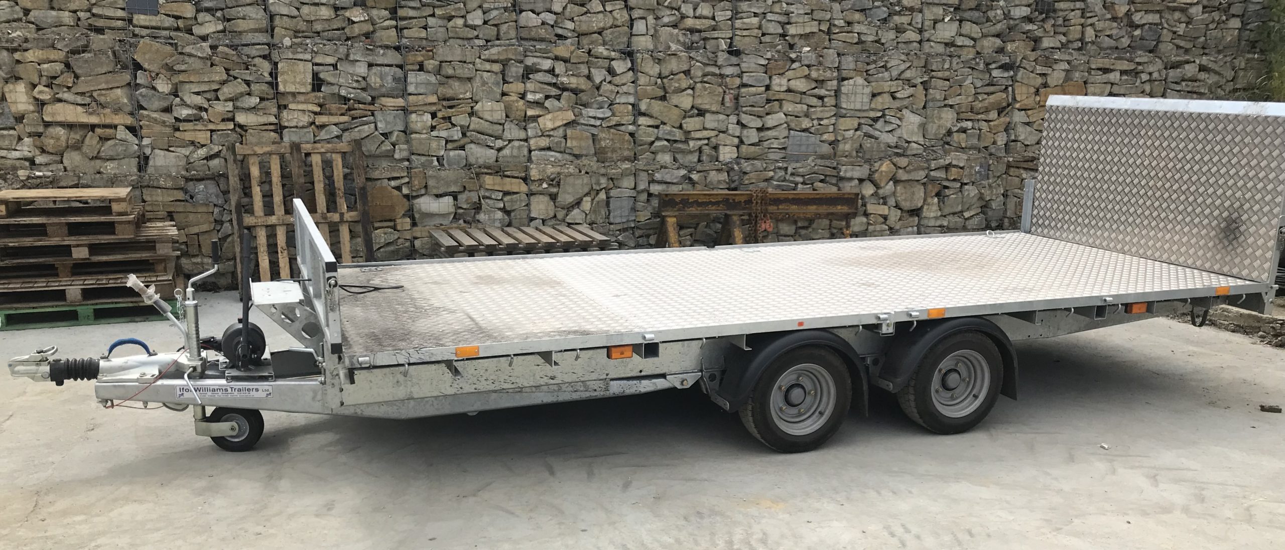 16ft Tilt Bed Trailer