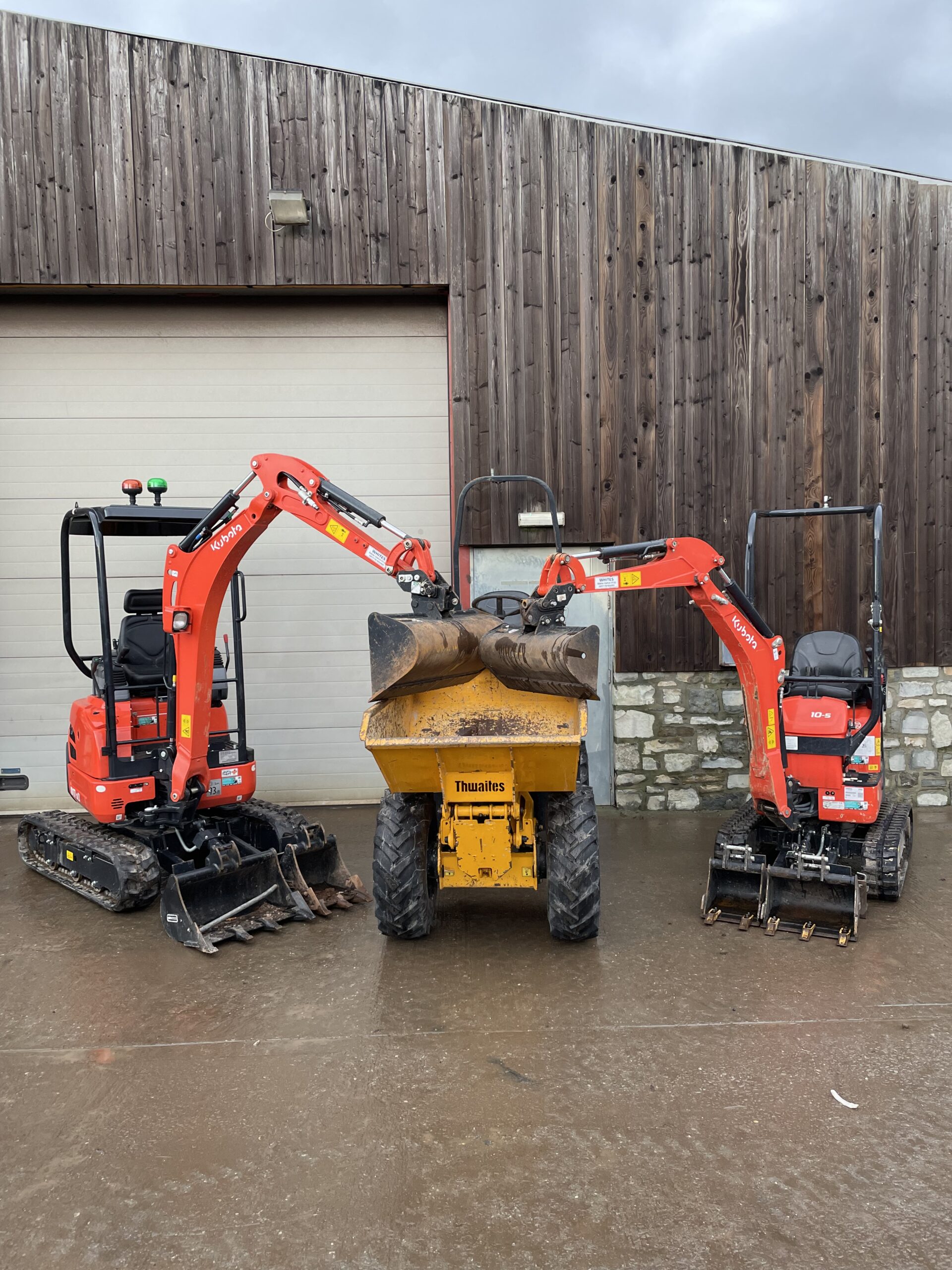 Micro or Mini Digger & 1 Ton Dumper